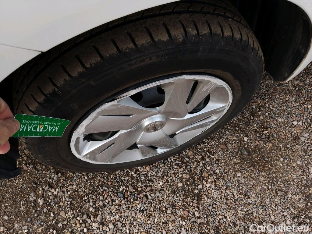  Nissan  NV200 NISSAN e- / 2009 / 5P / combi Combi 5 40 kWh PROFESIONAL #30