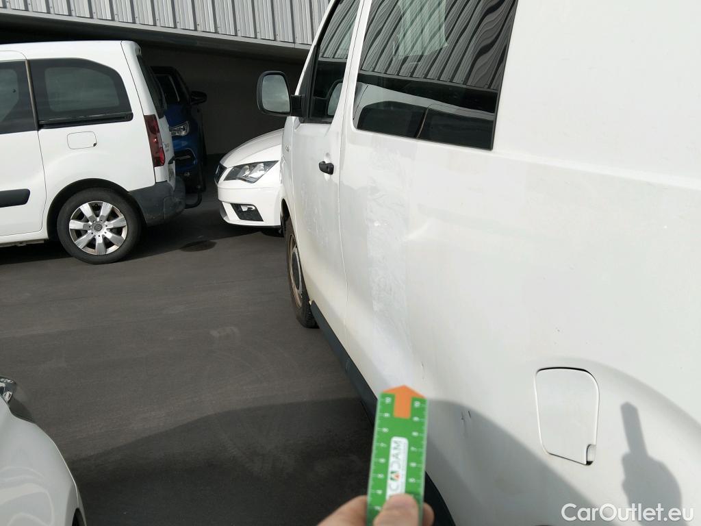  Citroen  Jumpy CITROEN  / 2016 / 4P / furgón DC Abatib Talla XL BlueHDi 120 Control  RAMPA DE ACCESO #22