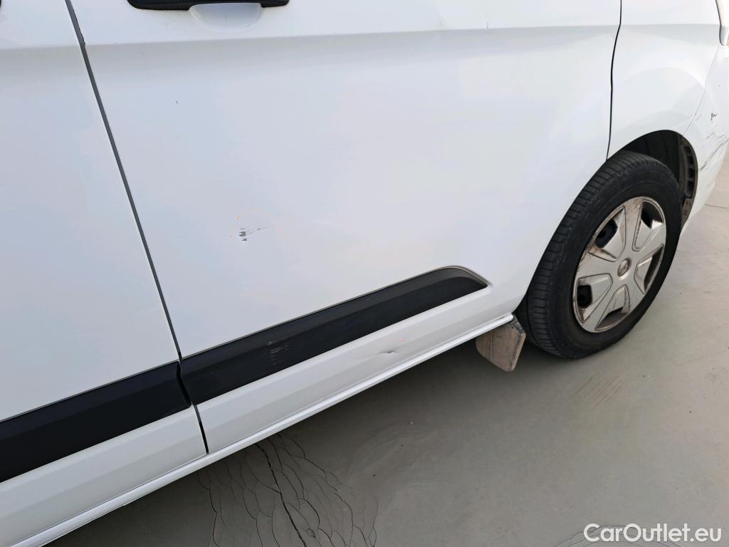  Ford  Transit  Custom Combi / Tourneo Custom 320 L1 Trend 2.0 Ecoblue 150CV MT6 E6d #9