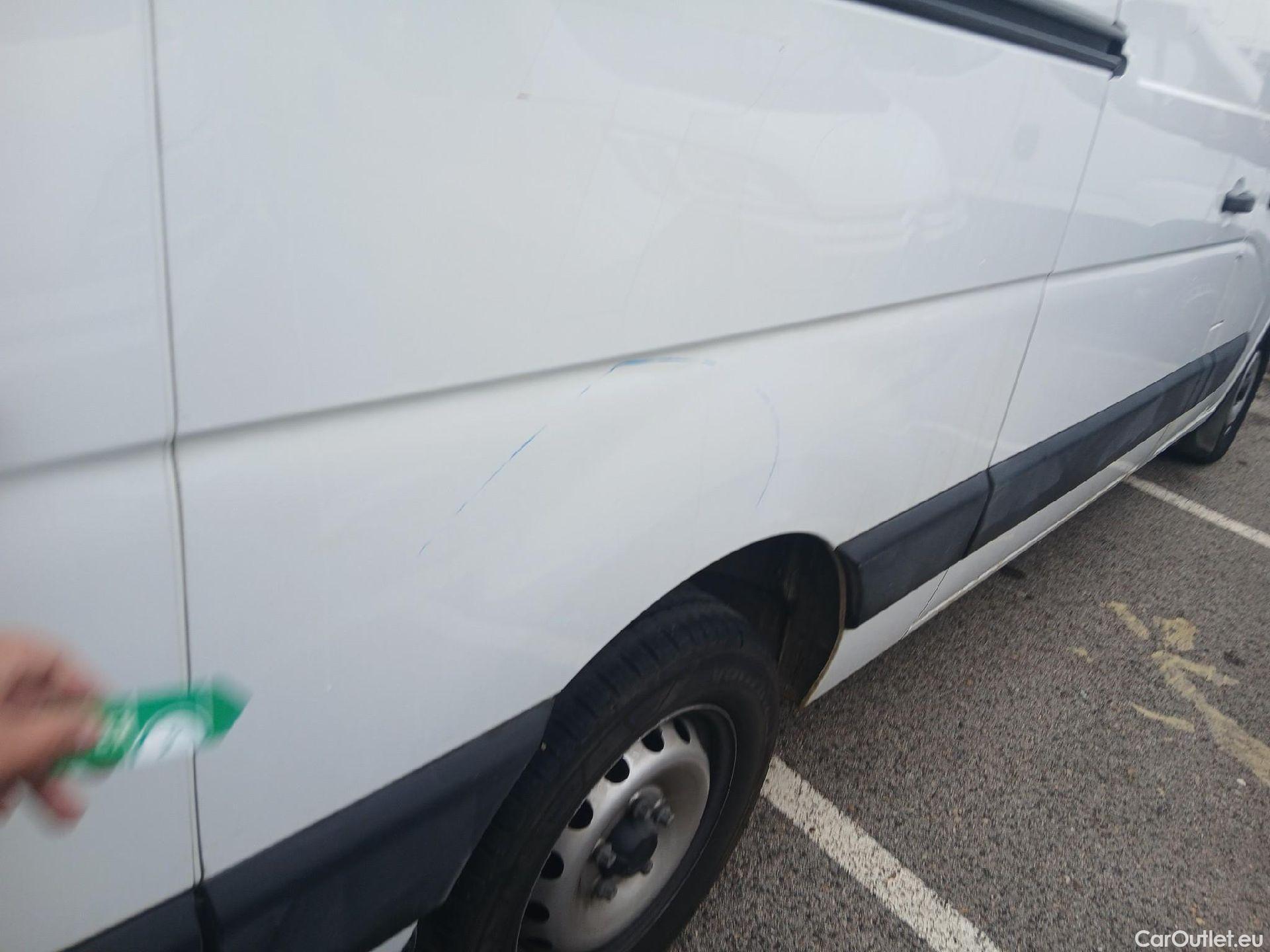  Nissan  NV400 NISSAN  / 2011 / 4P / furgón L2H2 3,5T 2.3dCi 99kW FWD Optima #42