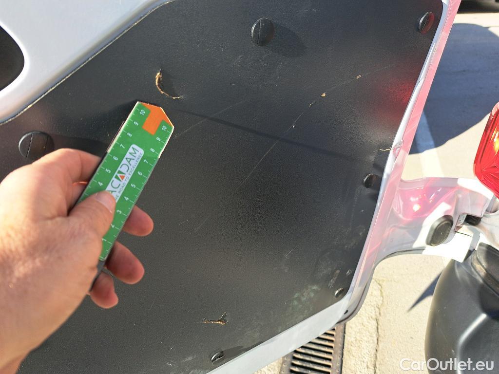  Peugeot  Expert PEUGEOT  / 2016 / 4P / furgón Furgón Premium 1.5 BlueHDi 100 Standard (AC) #23