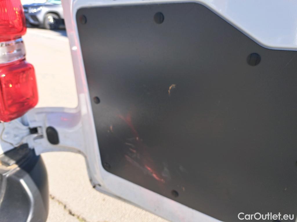  Peugeot  Expert PEUGEOT  / 2016 / 4P / furgón Furgón Premium 1.5 BlueHDi 100 Standard (AC) #20