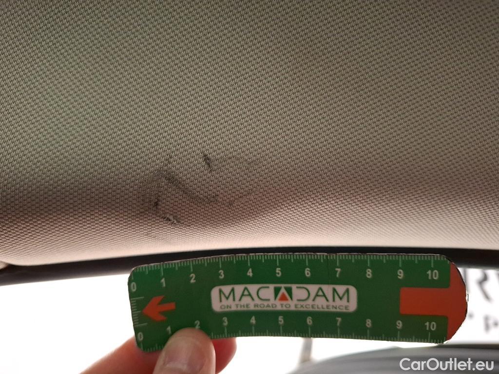  Bmw  Serie 3 BMW Série 3 Berline / 2018 / 4P / Berline 318d 150ch Business Design BVA8 #53