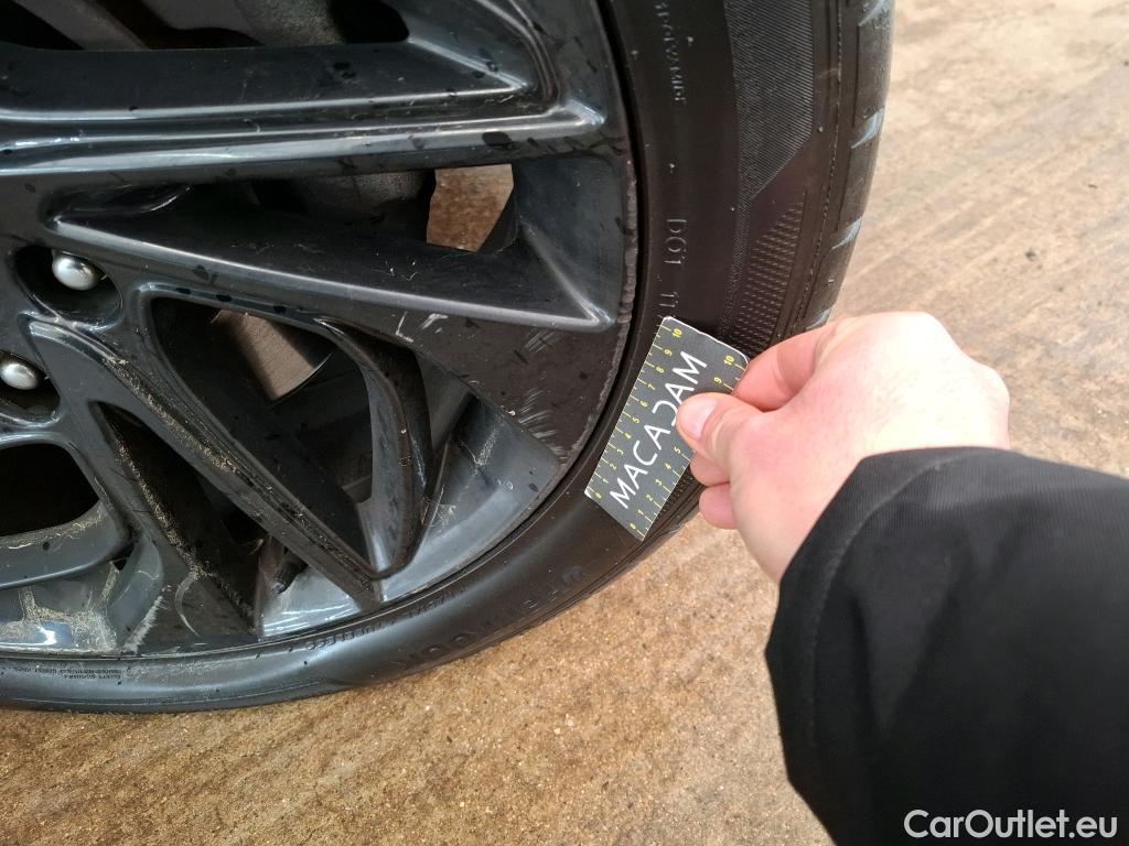  Hyundai  Tucson HYUNDAI  / 2018 / 5P / SUV 1.6 CRDI 136 HYBRID 48V DCT-7 N LINE EDI #8