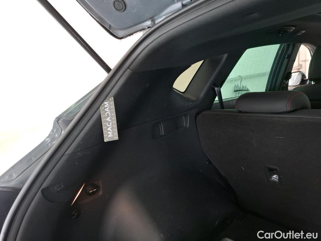  Hyundai  Tucson HYUNDAI  / 2018 / 5P / SUV 1.6 CRDI 136 HYBRID 48V DCT-7 N LINE EDI #32