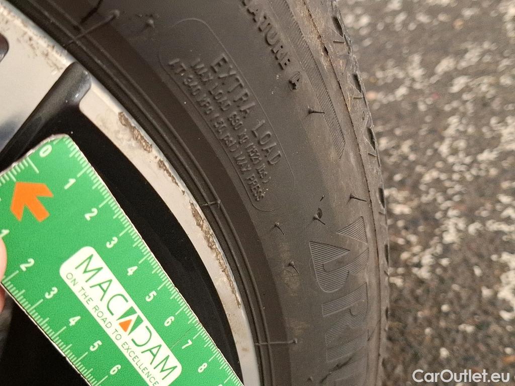  Bmw  Serie 3 BMW Série 3 Berline / 2018 / 4P / Berline 318d 150ch Business Design BVA8 #31