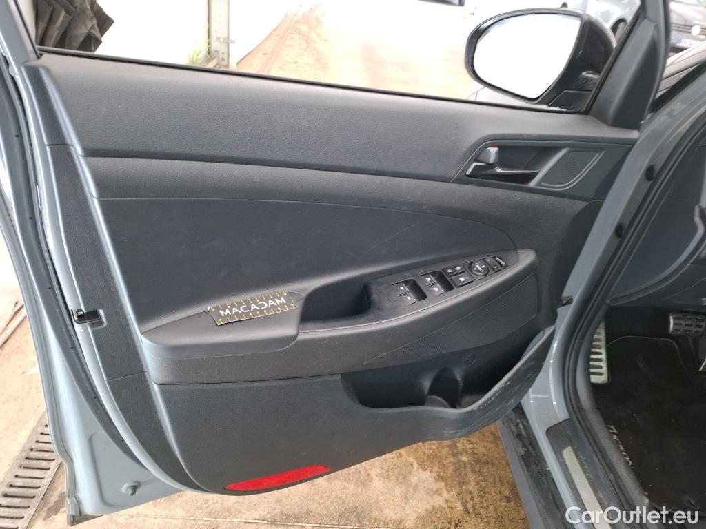  Hyundai  Tucson HYUNDAI  / 2018 / 5P / SUV 1.6 CRDI 136 HYBRID 48V DCT-7 N LINE EDI #15