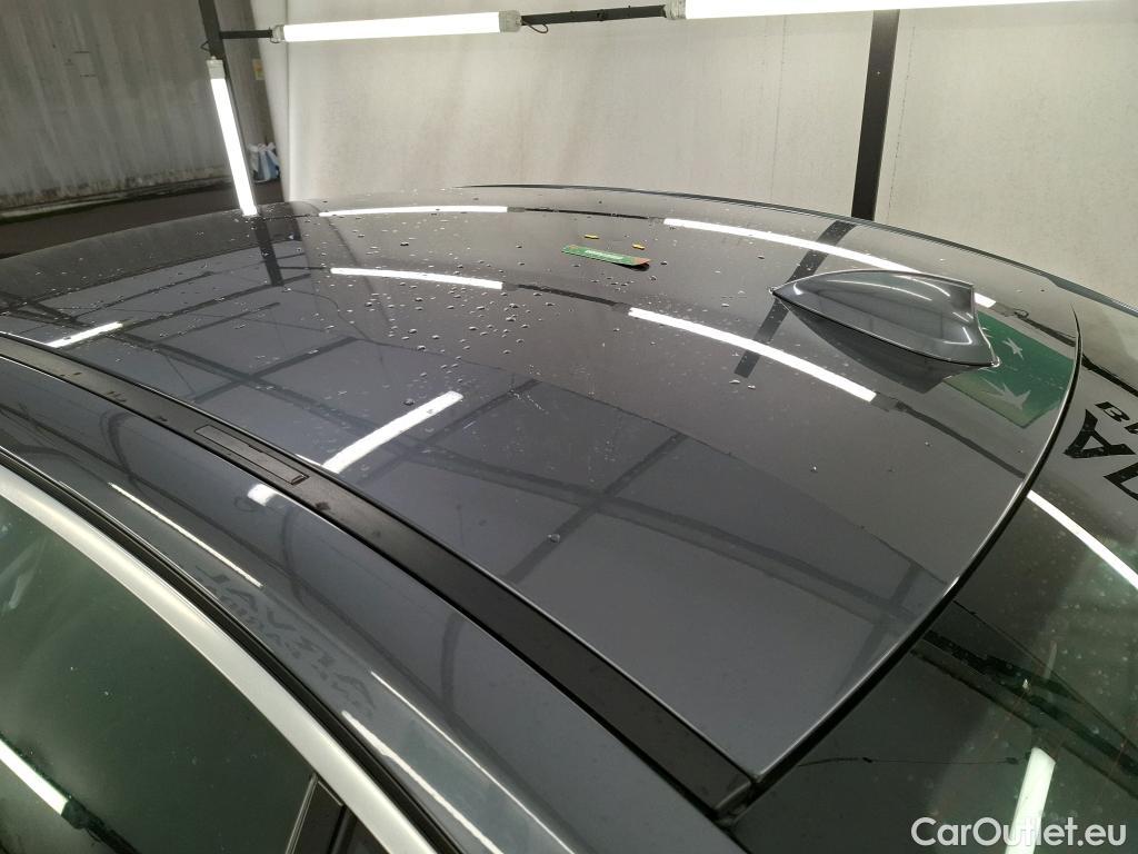  Bmw  Serie 3 BMW Série 3 Berline / 2018 / 4P / Berline 318d 150ch Business Design BVA8 #3