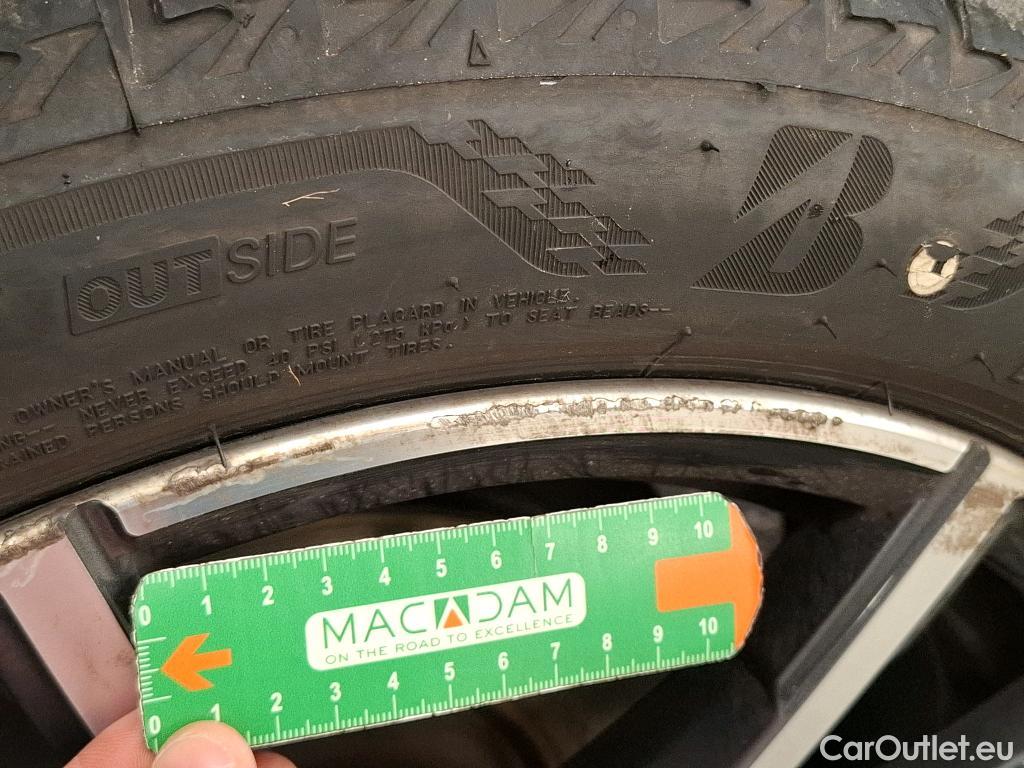  Bmw  Serie 3 BMW Série 3 Berline / 2018 / 4P / Berline 318d 150ch Business Design BVA8 #29