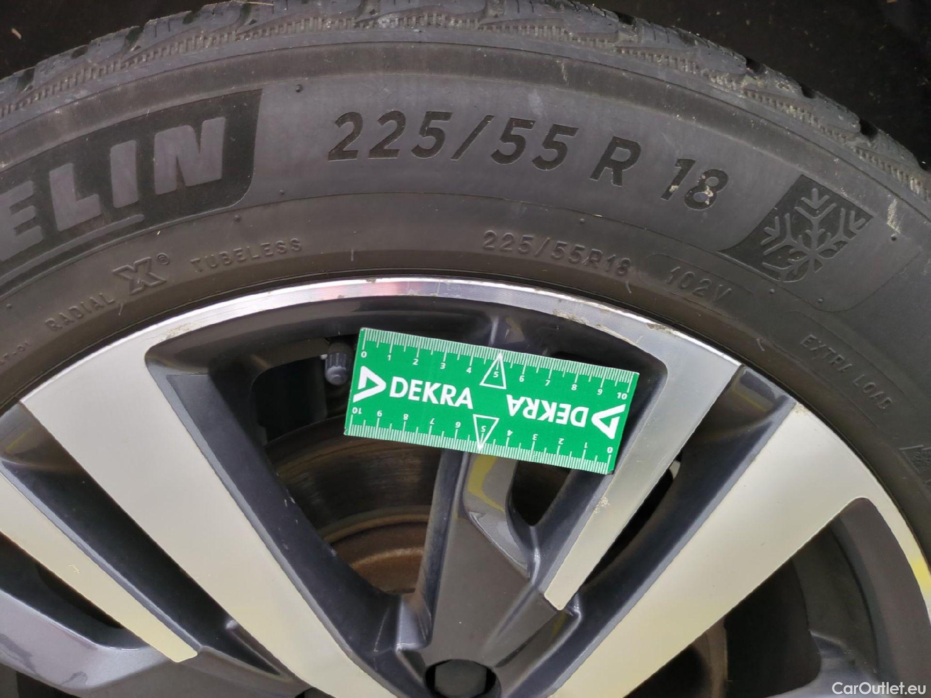  Peugeot  3008  Allure Pack 1.5 HDi 130CV BVA8 E6d #16