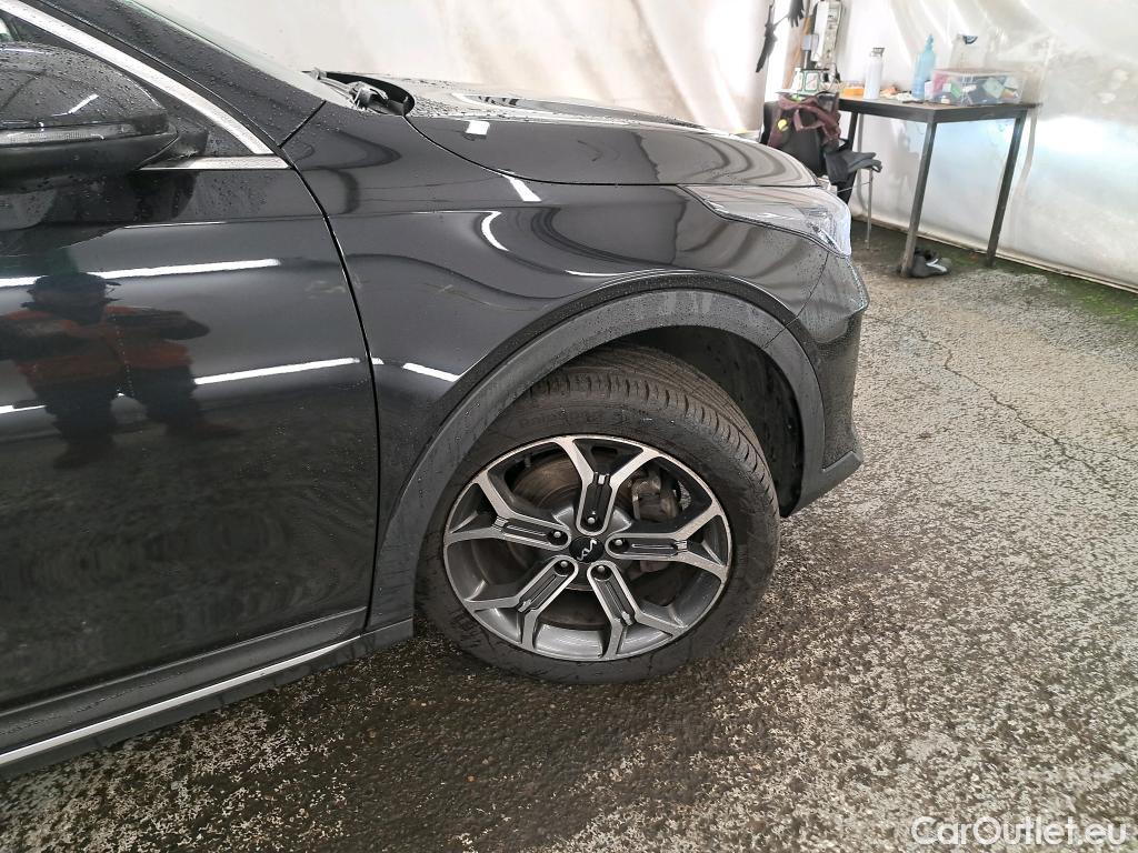  KIA  XCeed KIA  / 2019 / 5P / Crossover 1.6 CRDI 136 ISG MHEV DESIGN DCT7 #7