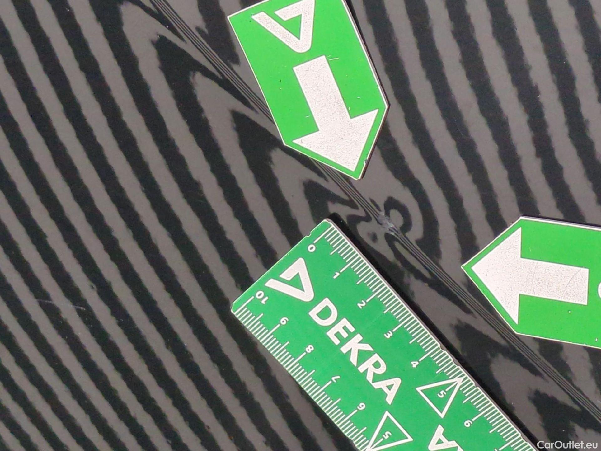  Peugeot  2008  Allure Pack 1.5 HDi 130CV BVA8 E6d #9