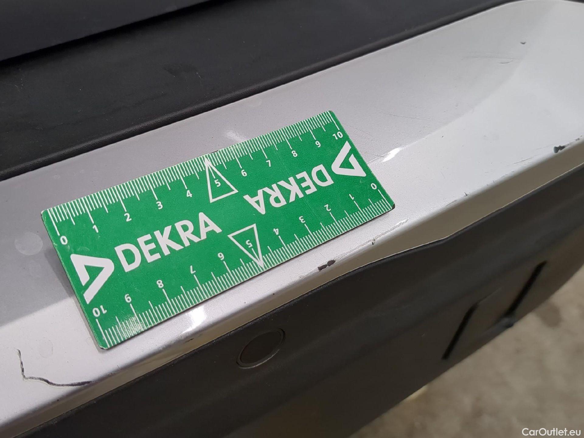  Peugeot  2008  Active Pack 1.5 HDi 110CV BVM6 E6d #51