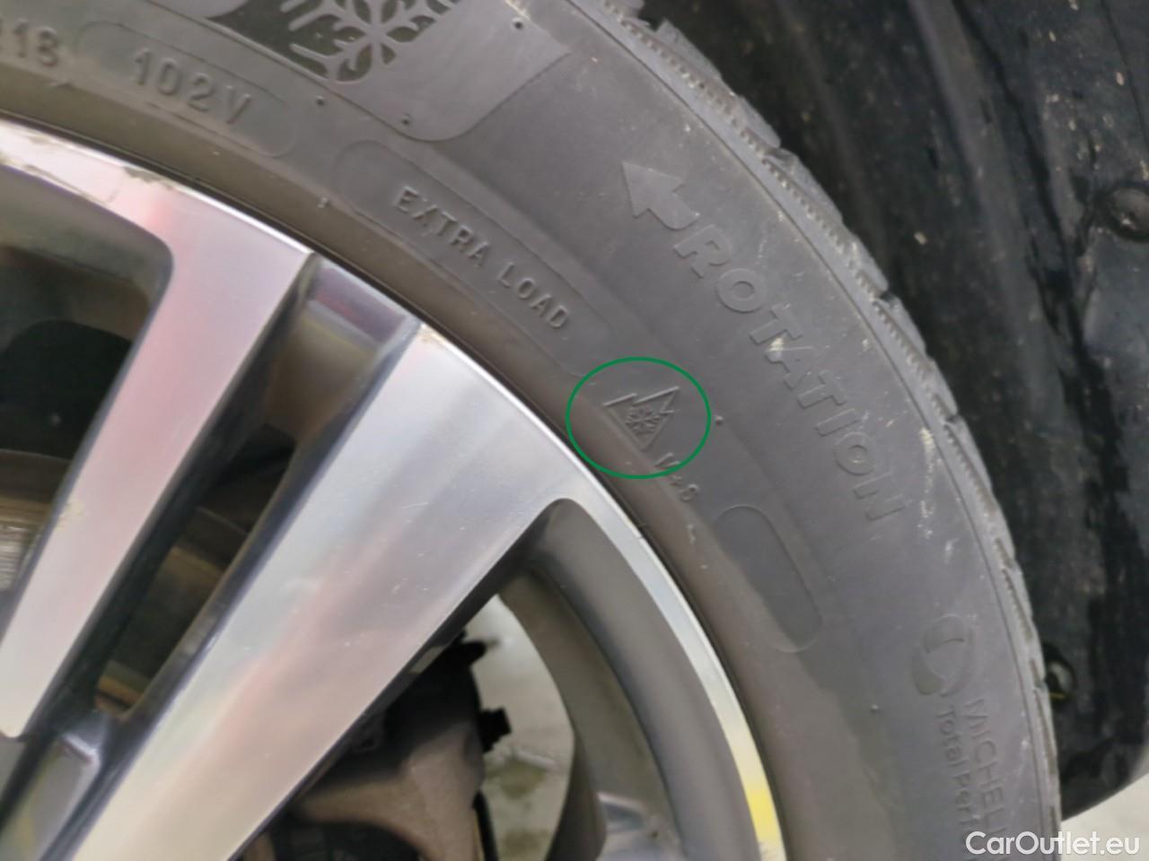  Peugeot  3008  Allure Pack 1.5 HDi 130CV BVA8 E6d #3