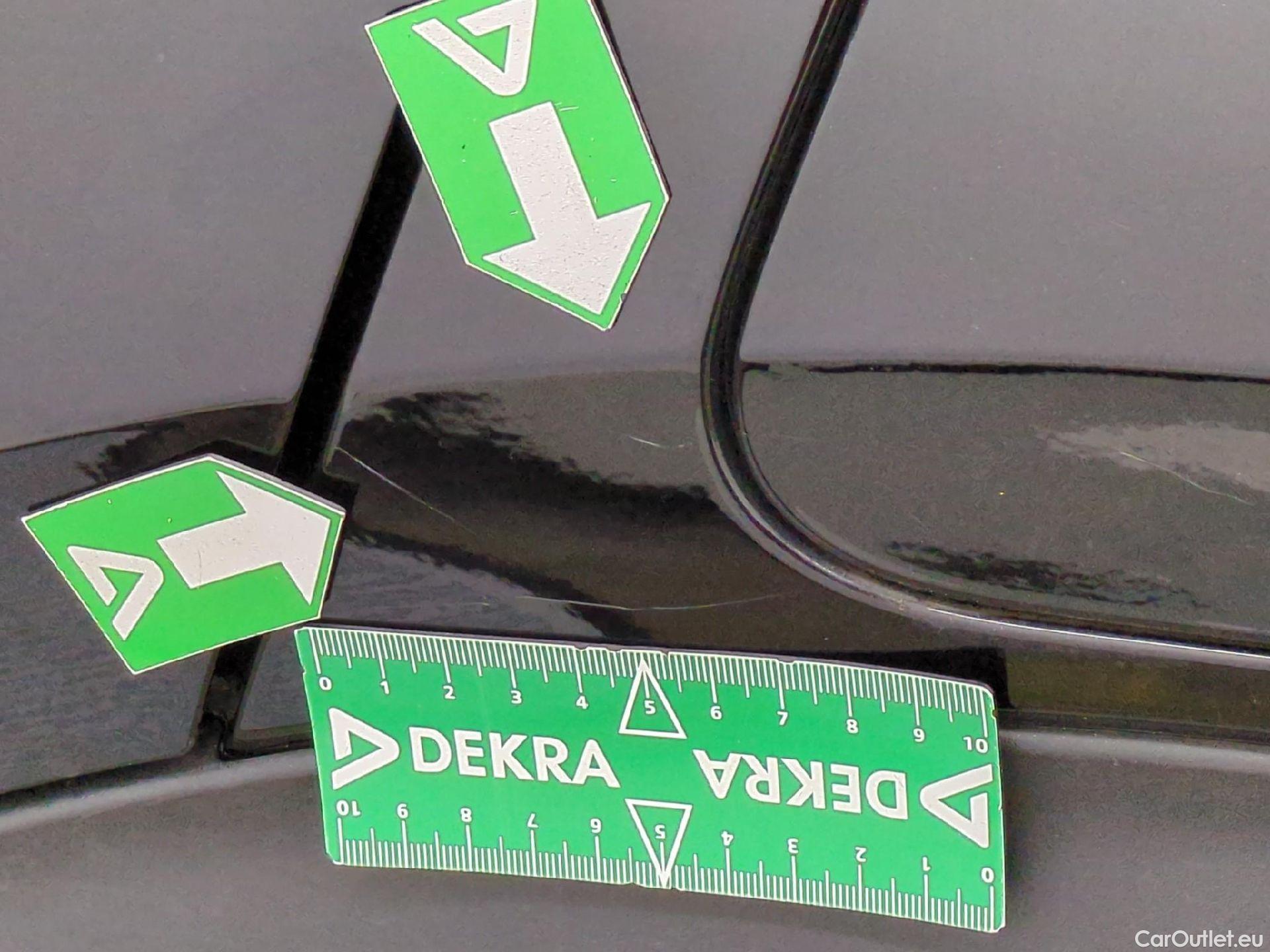  Peugeot  2008  Allure Pack 1.5 HDi 130CV BVA8 E6d #15