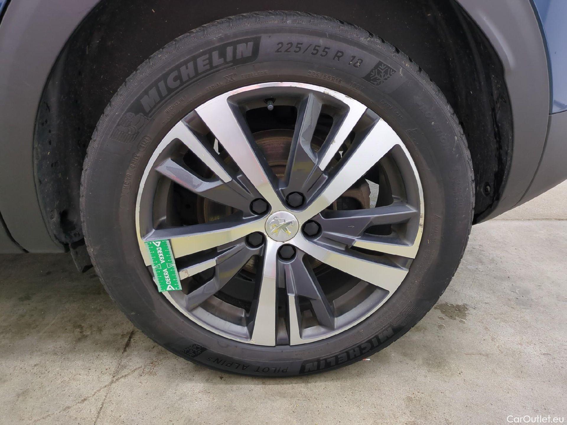  Peugeot  3008  Allure Pack 1.5 HDi 130CV BVA8 E6d #15