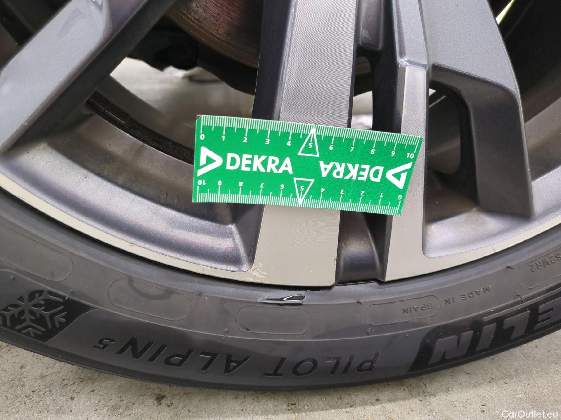  Peugeot  3008  Allure Pack 1.5 HDi 130CV BVA8 E6d #17