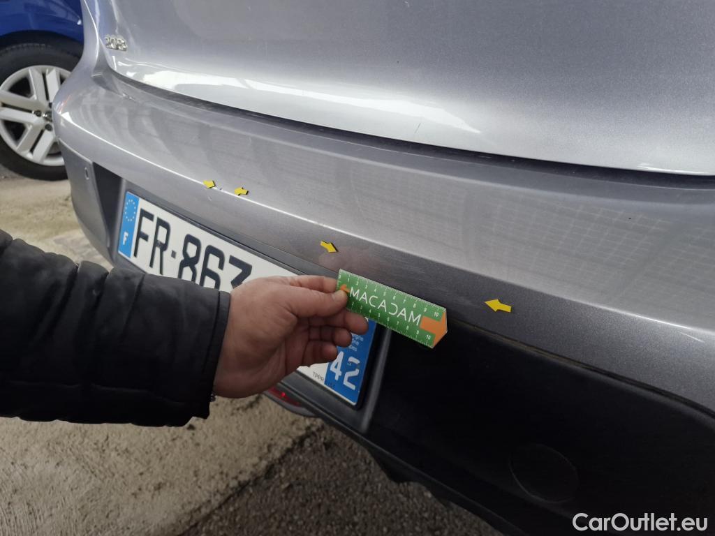  Peugeot  208  Active Business 1.5 HDi 100CV BVM6 E6d #60