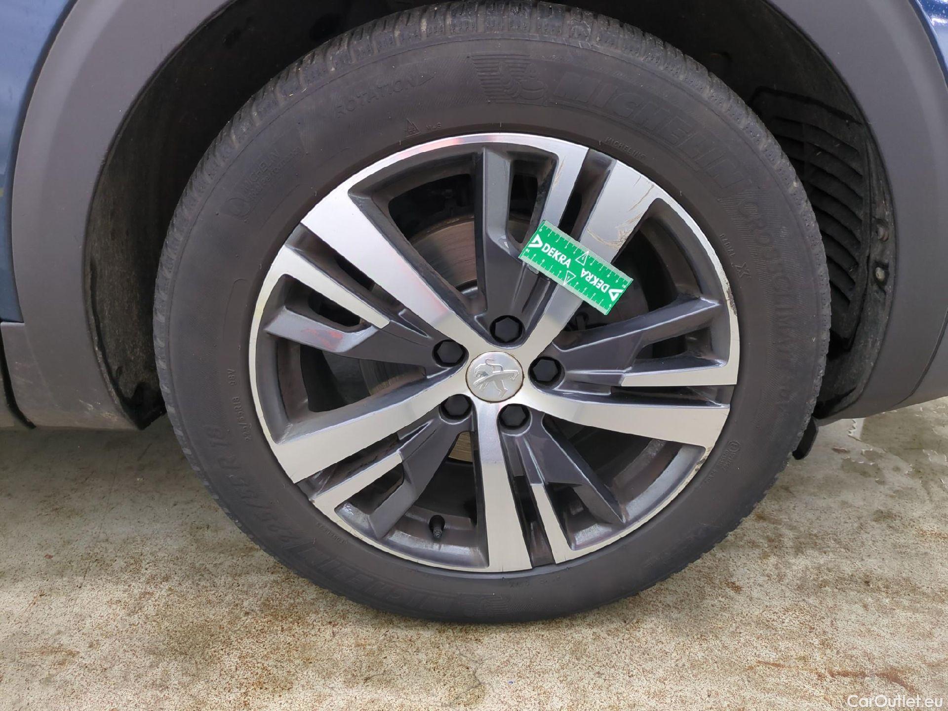  Peugeot  3008  Allure Pack 1.5 HDi 130CV BVA8 E6d #28