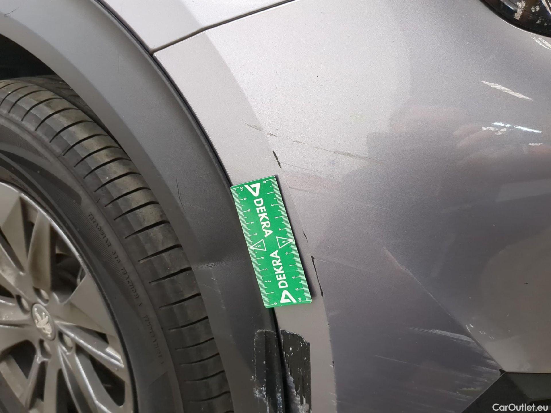  Peugeot  2008  Active Pack 1.5 HDi 110CV BVM6 E6d #24