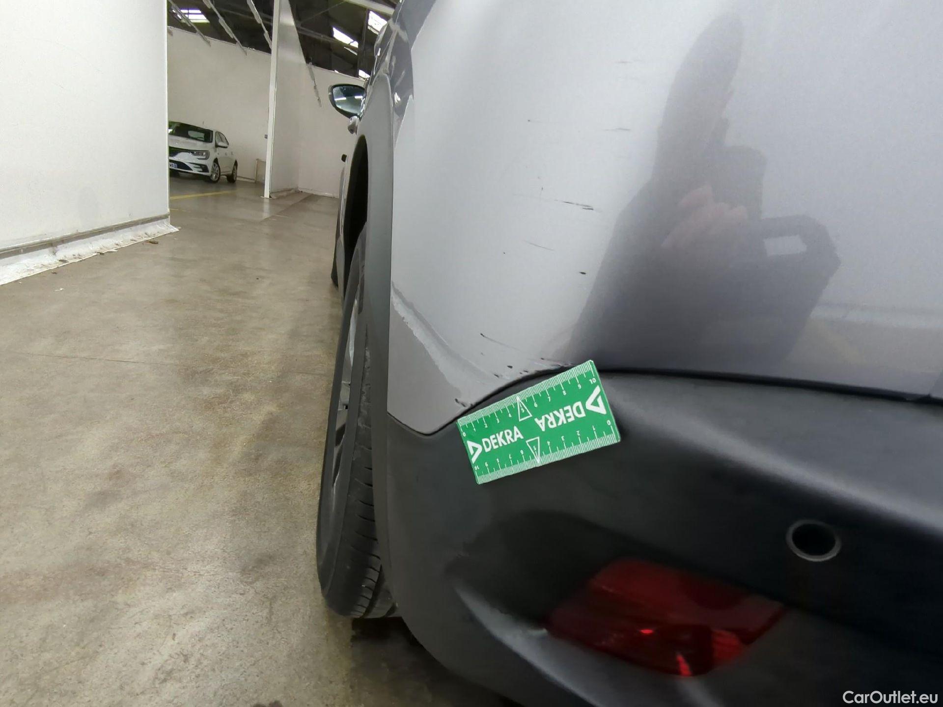  Peugeot  2008  Active Pack 1.5 HDi 110CV BVM6 E6d #47