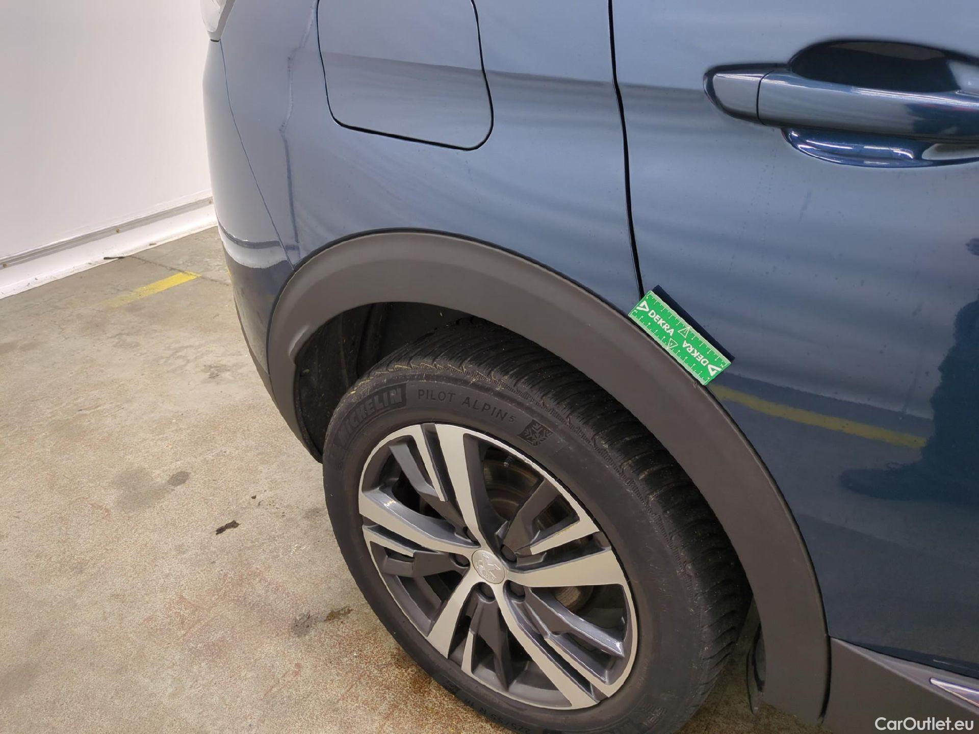  Peugeot  3008  Allure Pack 1.5 HDi 130CV BVA8 E6d #23