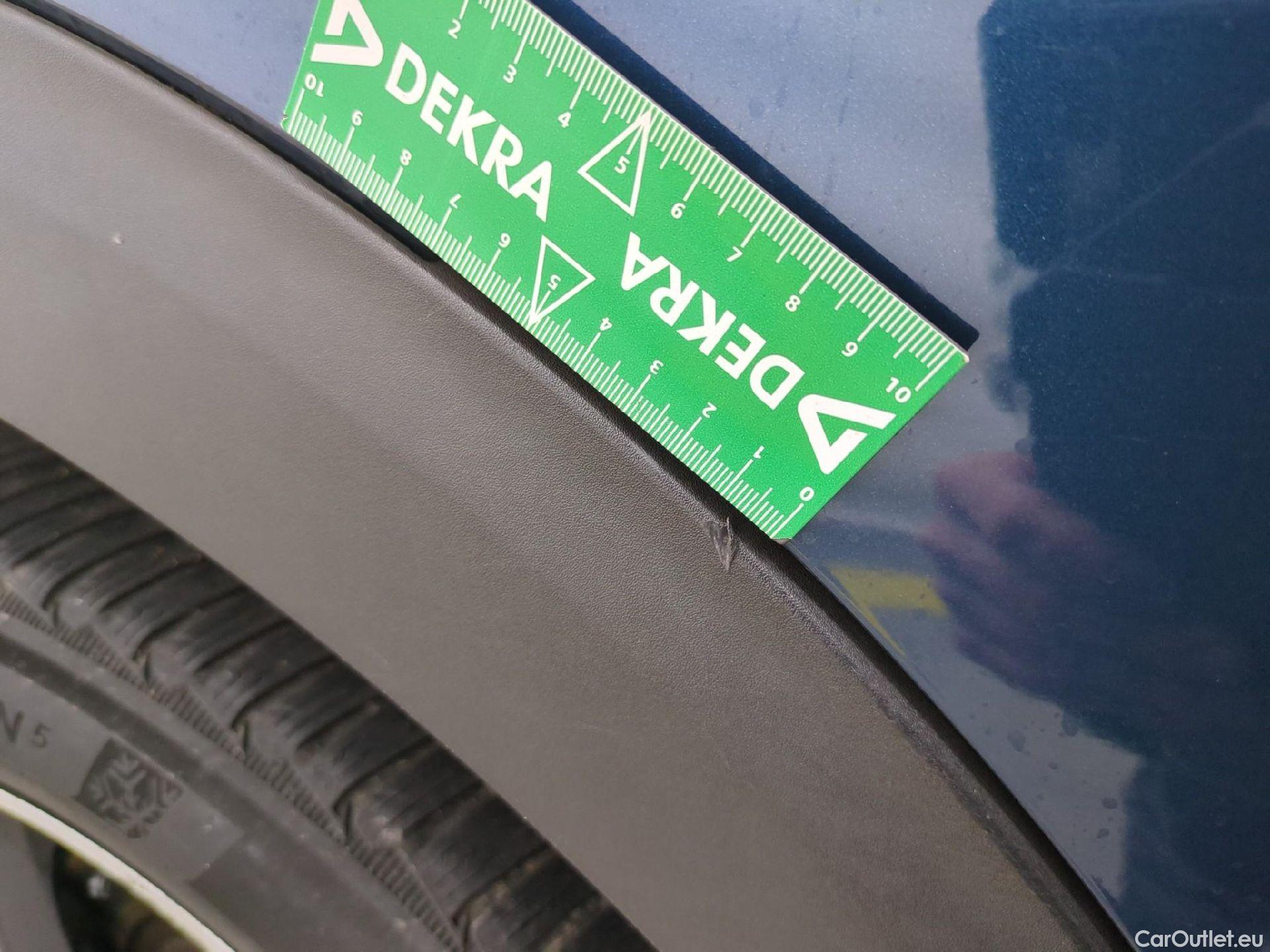  Peugeot  3008  Allure Pack 1.5 HDi 130CV BVA8 E6d #24