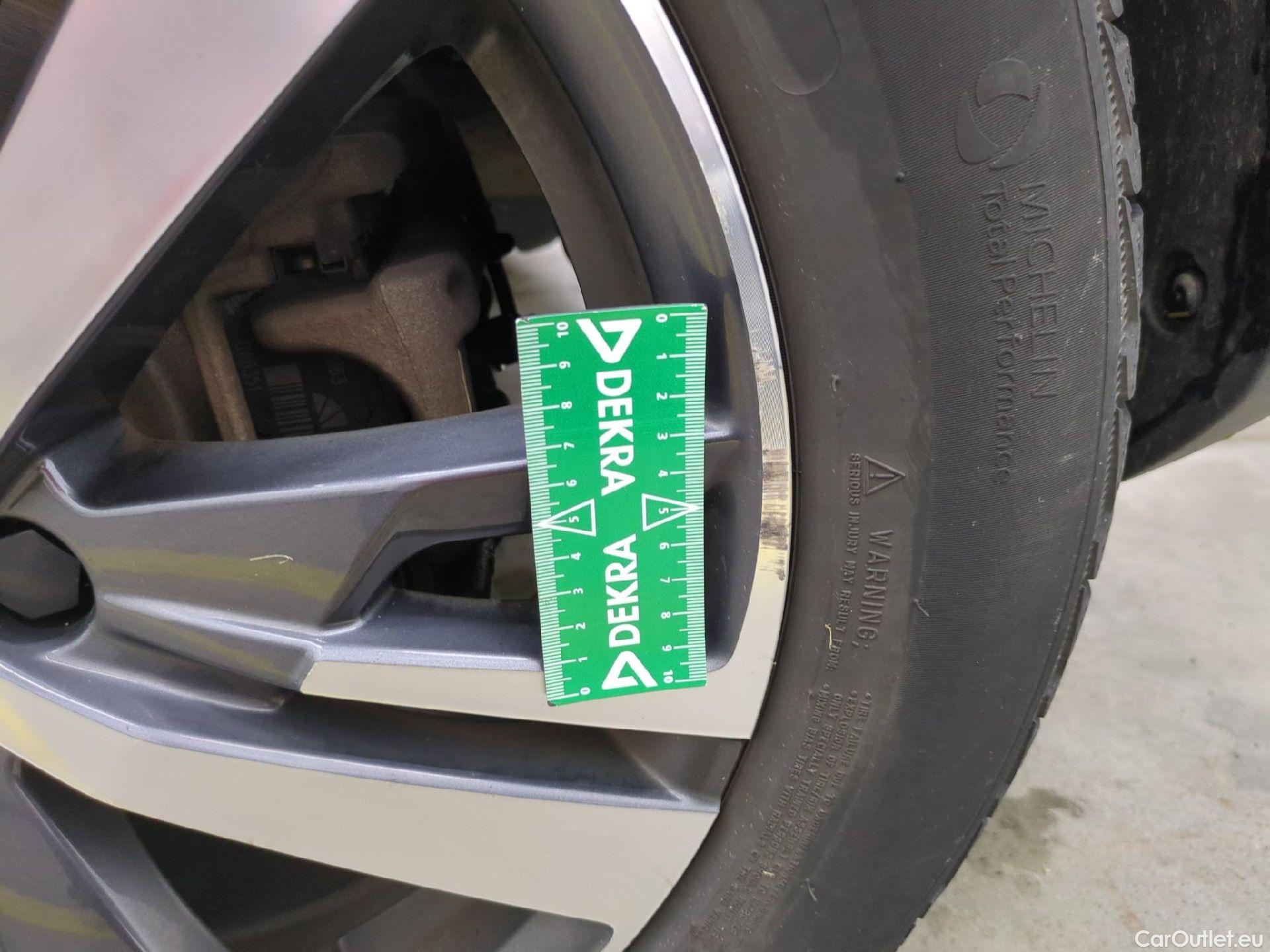  Peugeot  3008  Allure Pack 1.5 HDi 130CV BVA8 E6d #13