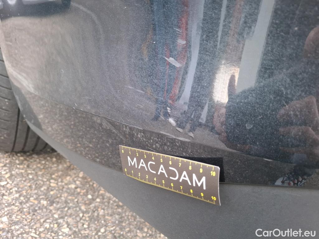  Mercedes  CLA-Klasse MERCEDES-BENZ CLA Shooting Brake / 2019 / 5P / Break CLA 180 Business Line BA7 #4