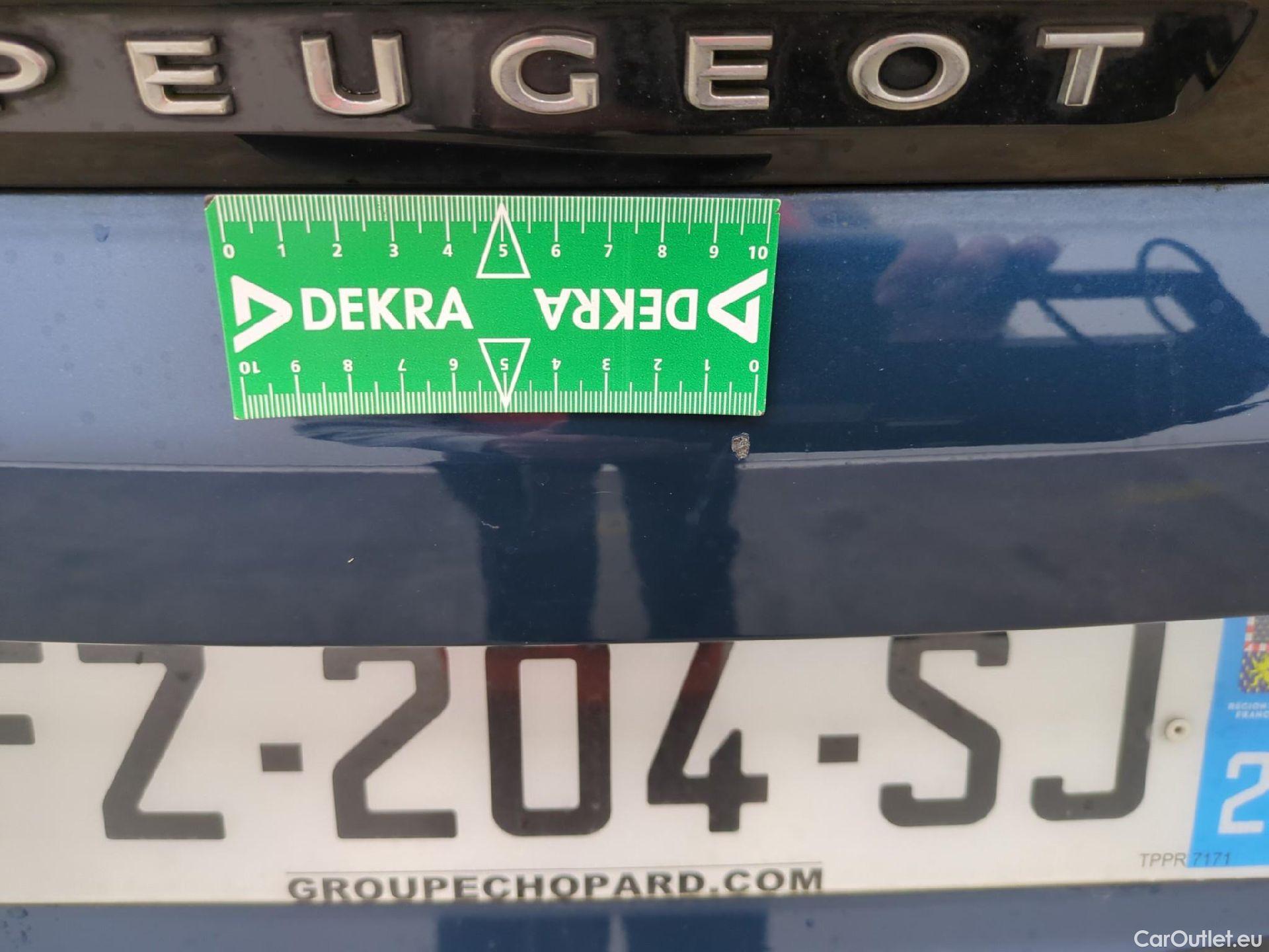  Peugeot  3008  Allure Pack 1.5 HDi 130CV BVA8 E6d #19