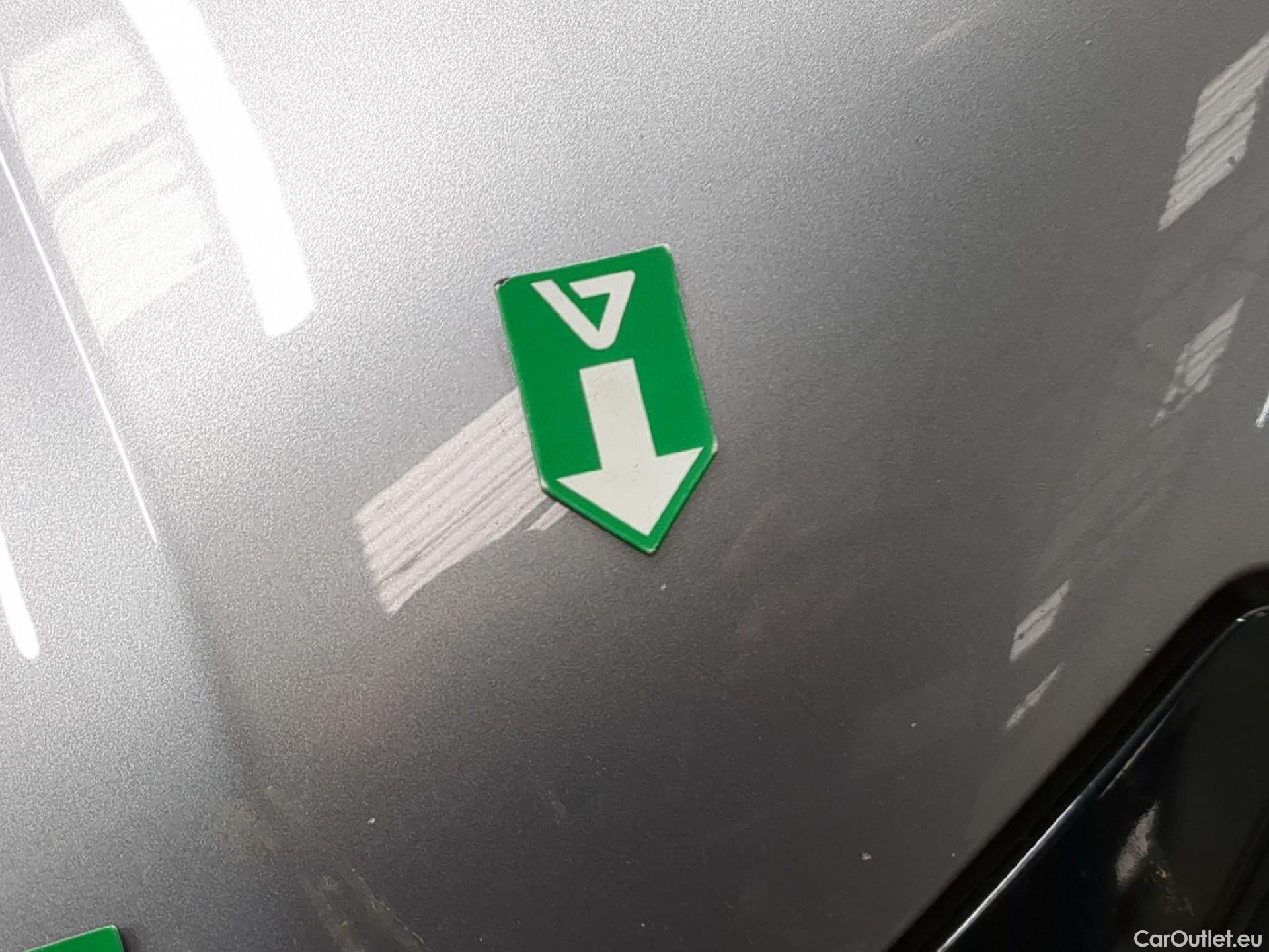  Peugeot  2008  Active Pack 1.5 HDi 110CV BVM6 E6d #35