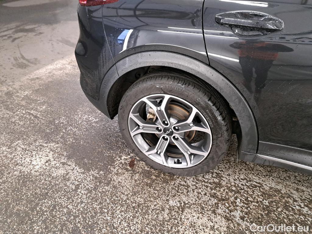  KIA  XCeed KIA  / 2019 / 5P / Crossover 1.6 CRDI 136 ISG MHEV DESIGN DCT7 #10