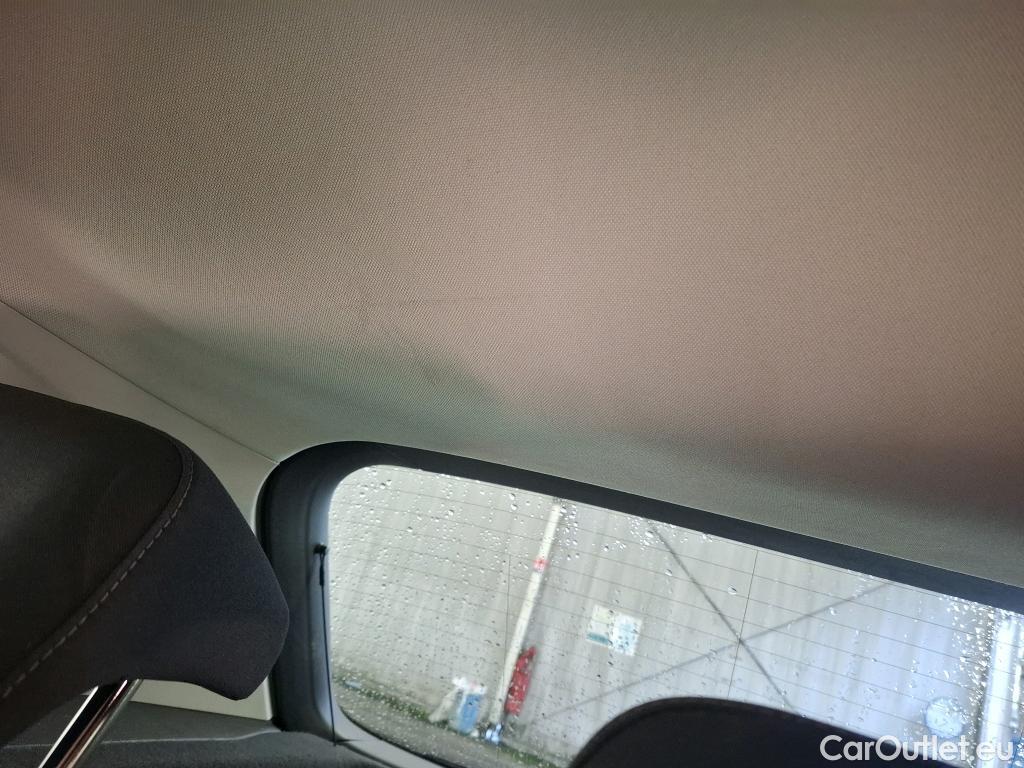  Volkswagen  Tiguan VOLKSWAGEN  / 2020 / 5P / SUV 2.0 TDI 150 DSG7 LIFE PLUS #13