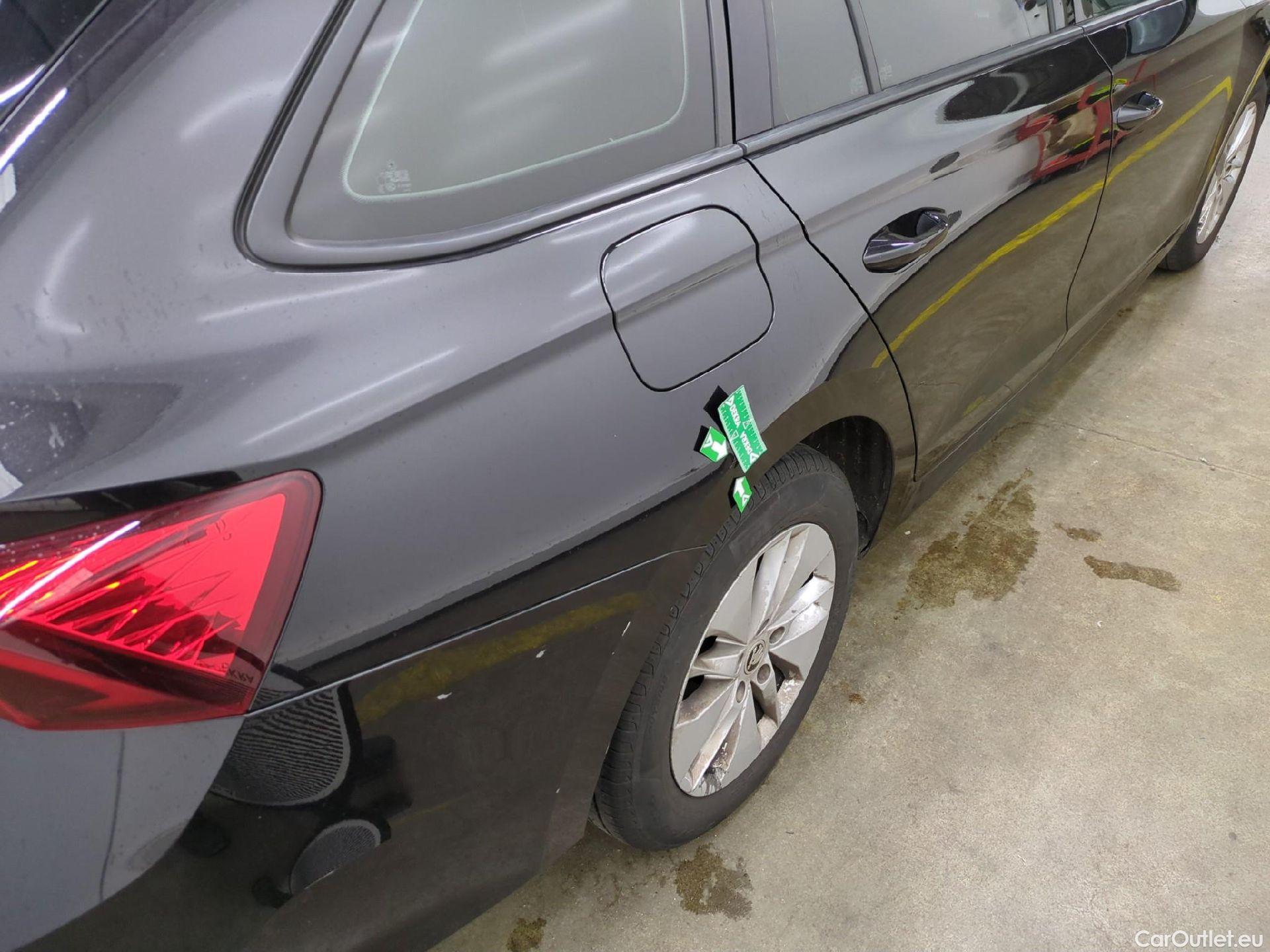  Skoda  Octavia  Break Business 2.0 TDI 115CV BVA7 E6d #23