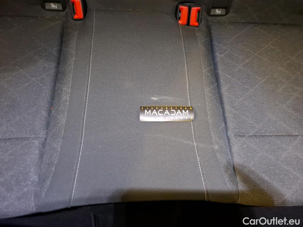  Volkswagen  Golf  VIII Berline Life Plus 2.0 TDI 115CV BVA7 E6d #8