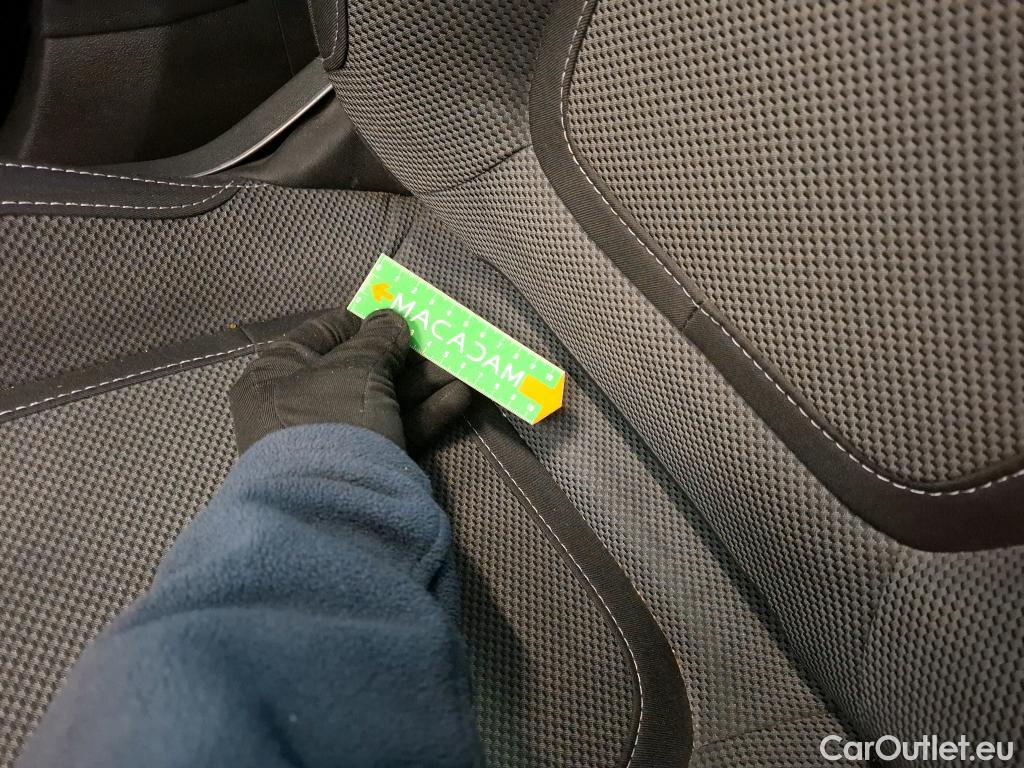  Renault  Megane  IV Estate Evolution 1.5 dCi 115CV BVA7 E6d #17