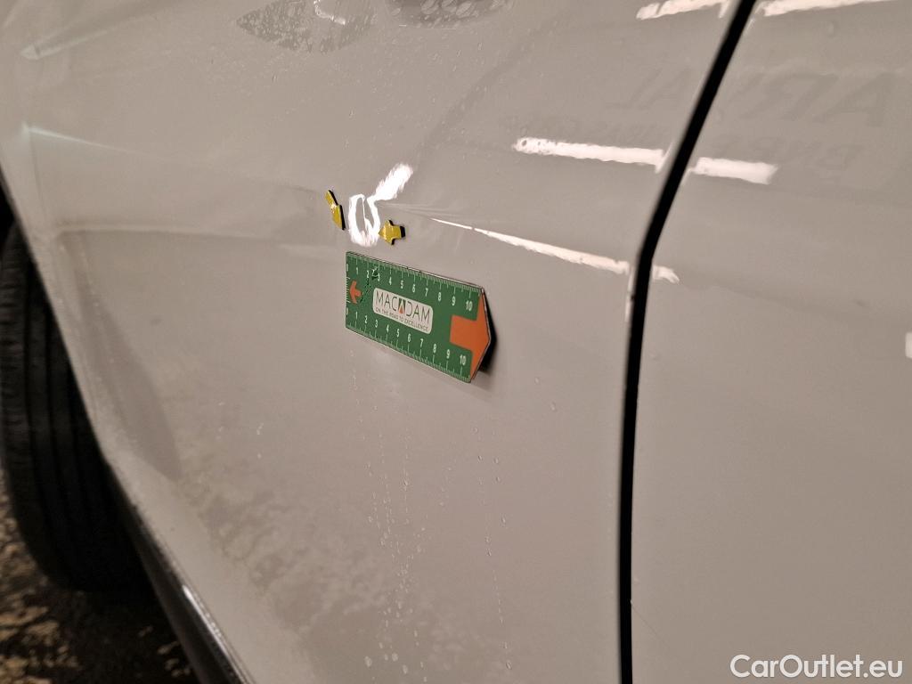  Volkswagen  Tiguan VOLKSWAGEN  / 2020 / 5P / SUV 2.0 TDI 150 DSG7 LIFE PLUS #8