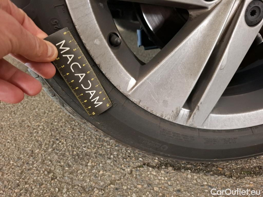  Volkswagen  Golf  VIII Berline Life Plus 2.0 TDI 115CV BVA7 E6d #5