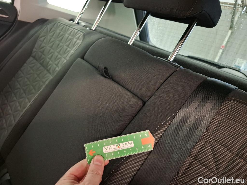  Volkswagen  Tiguan VOLKSWAGEN  / 2020 / 5P / SUV 2.0 TDI 150 DSG7 LIFE PLUS #14