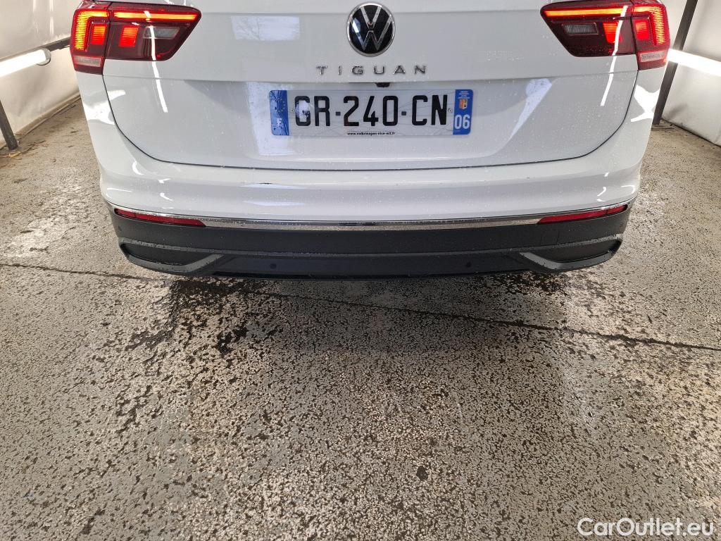  Volkswagen  Tiguan VOLKSWAGEN  / 2020 / 5P / SUV 2.0 TDI 150 DSG7 LIFE PLUS #3