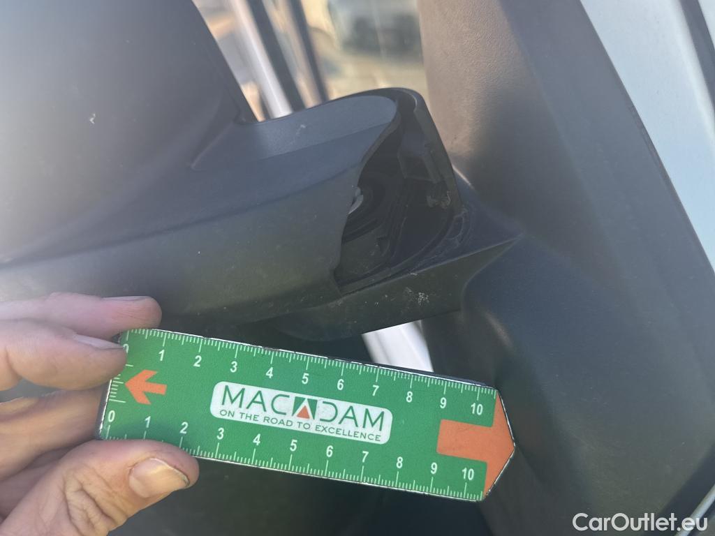  Fiat  Ducato FIAT  VU 4p Fourgon Maxi 3 5 XL H2 2 3 Mjet 130 Pack Pro Nav #27