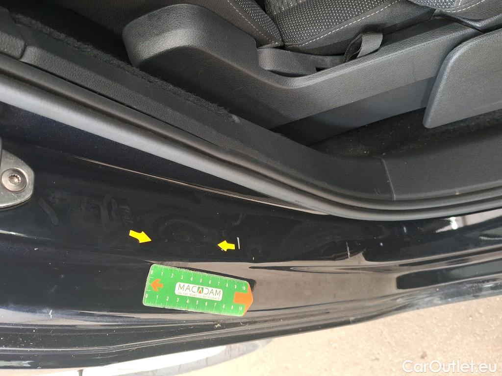  Volkswagen  Touran  IQ.Drive Start-Stop 2.0 TDI 150CV BVA7 E6dT #7