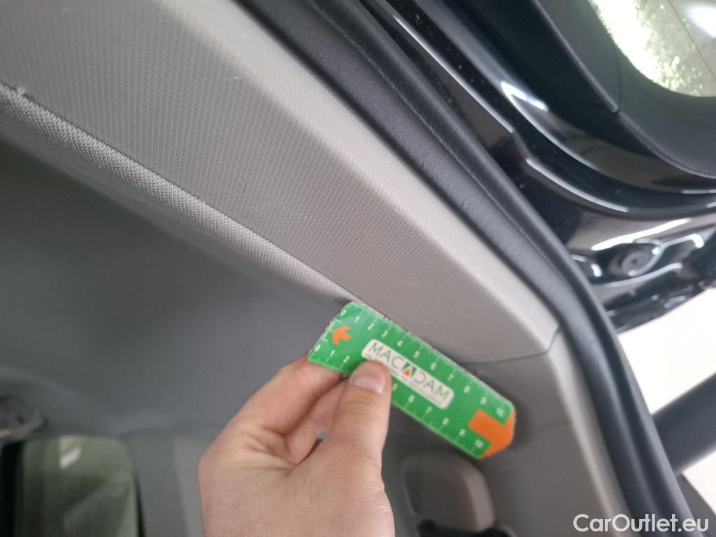  Volkswagen  Touran  IQ.Drive Start-Stop 2.0 TDI 150CV BVA7 E6dT #35