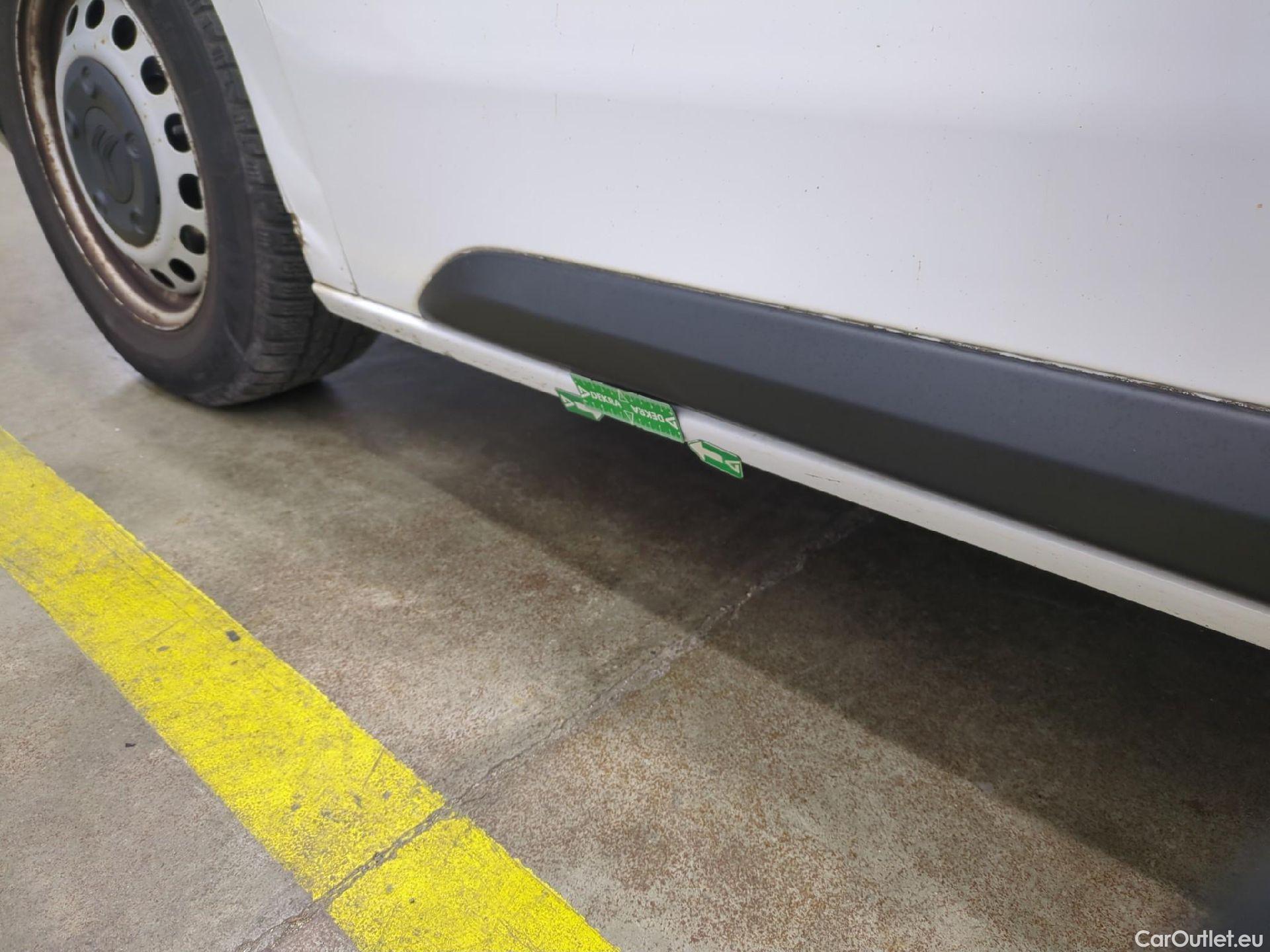  Citroen  Jumpy  Fourgon Club M 1.5 BlueHDi 120CV BVM6 E6dT #19