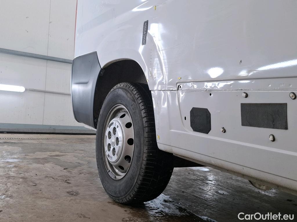  Citroen  Jumper CITROEN  / 2014 / 4P / Fourgon tôlé 35 L3H3 BlueHDi 140 S&S BVM6 Driver #22