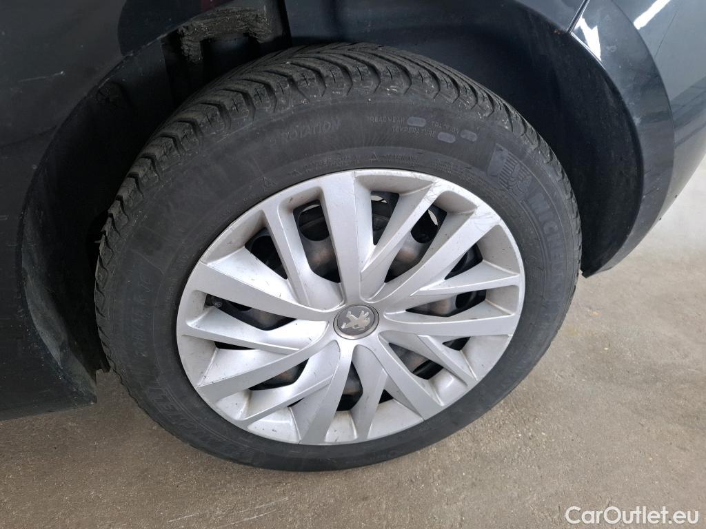  Peugeot  308  Premium Pack 1.5 HDI 100CV BVM6 E6dT #15