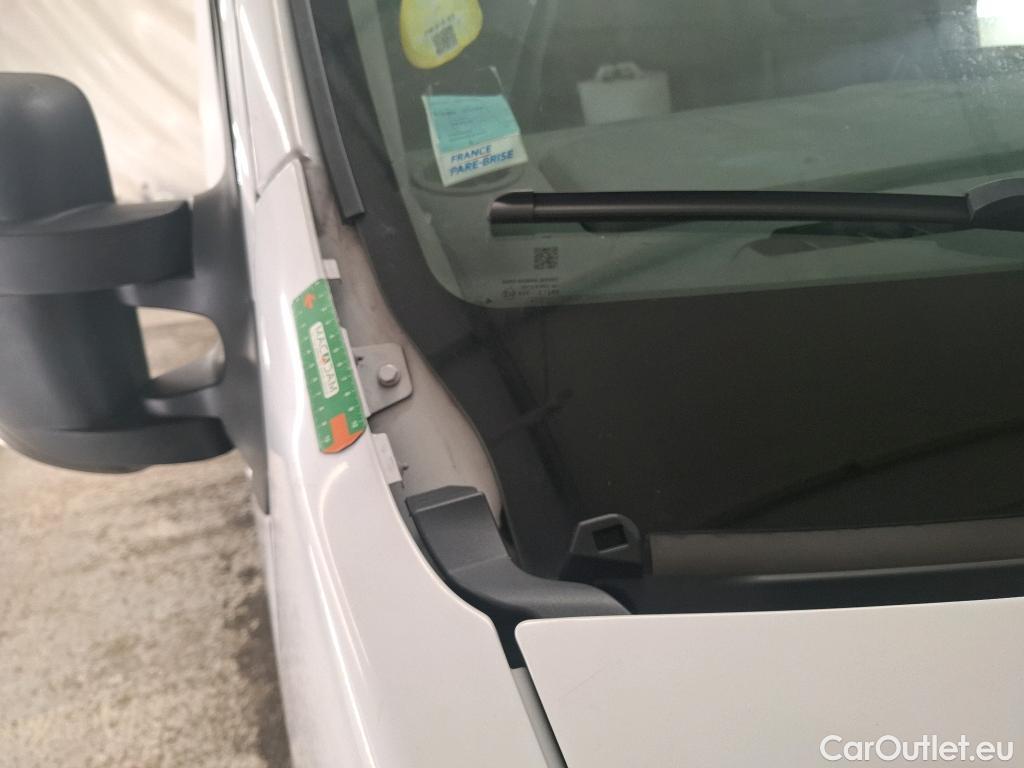  Nissan  NV400 NISSAN  / 2014 / 4P / Fourgon tôlé L2H2 2.3 dCi 165 EUVI S/S 3t5 N-Connecta #61