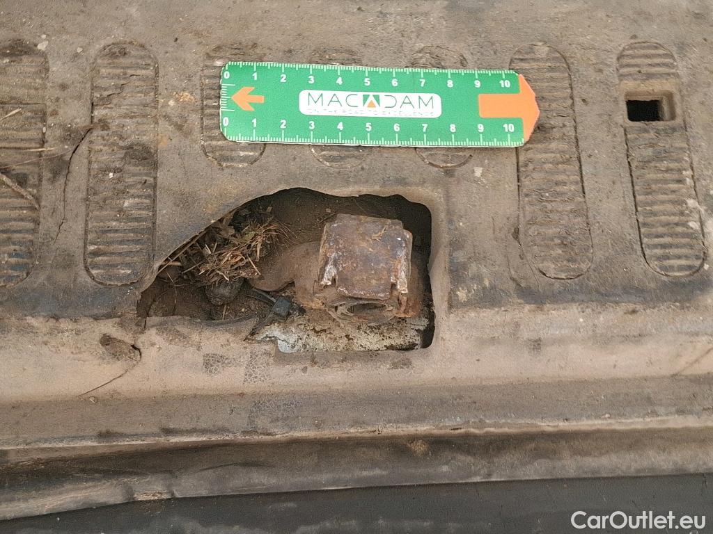  Nissan  NV400 NISSAN  / 2014 / 4P / Fourgon tôlé L2H2 2.3 dCi 165 EUVI S/S 3t5 N-Connecta #78