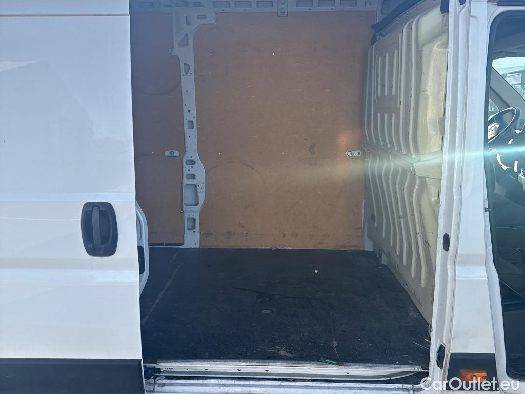  Fiat  Ducato FIAT  VU 4p Fourgon Maxi 3 5 XL H2 2 3 Mjet 130 Pack Pro Nav #67