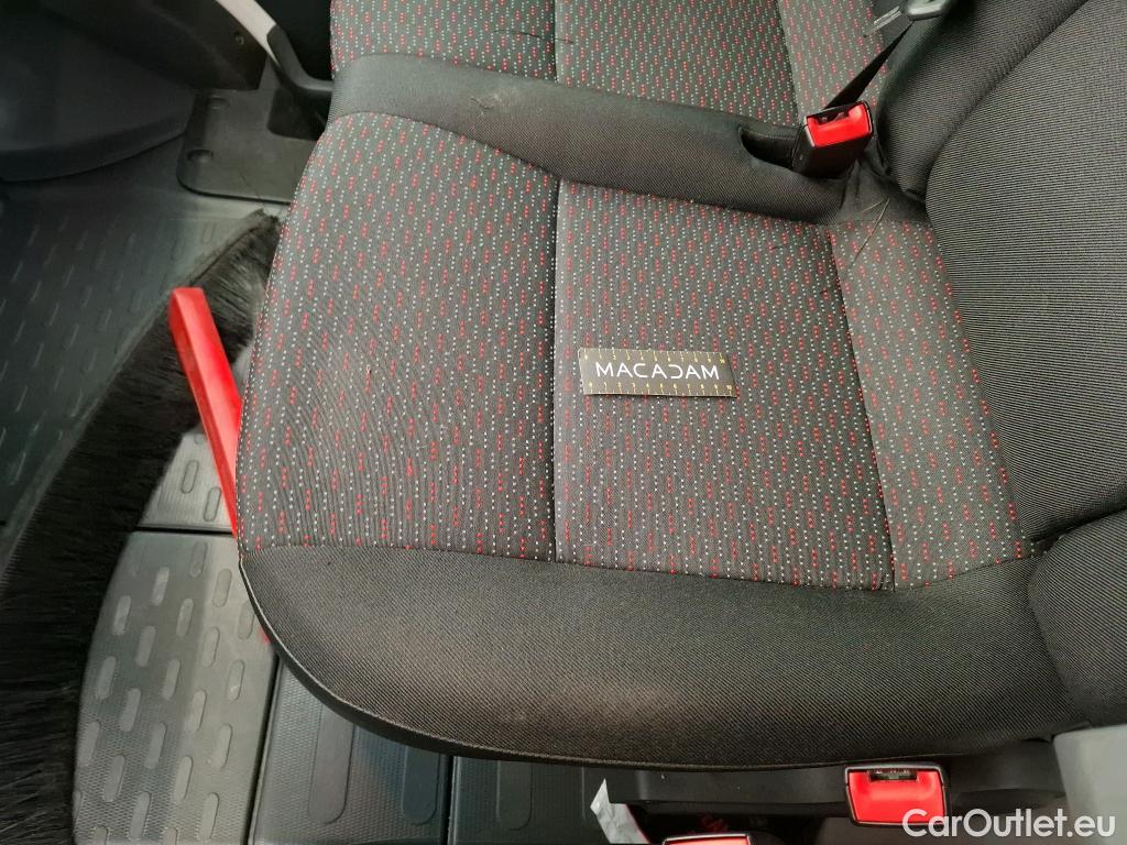  Citroen  Jumper CITROEN  / 2014 / 4P / Fourgon tôlé 35 L3H3 BlueHDi 140 S&S BVM6 Driver #68